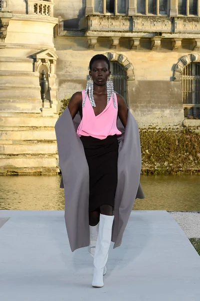 Look 17
